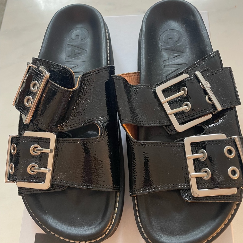 Ganni Egret Buckle Platform Sandal Black